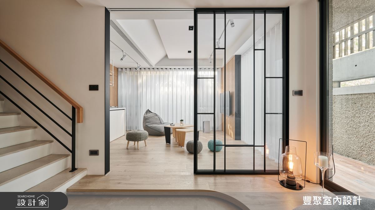 90坪新成屋(5年以下)＿現代風客廳樓梯案例圖片＿豐聚室內設計＿豐聚_36之16