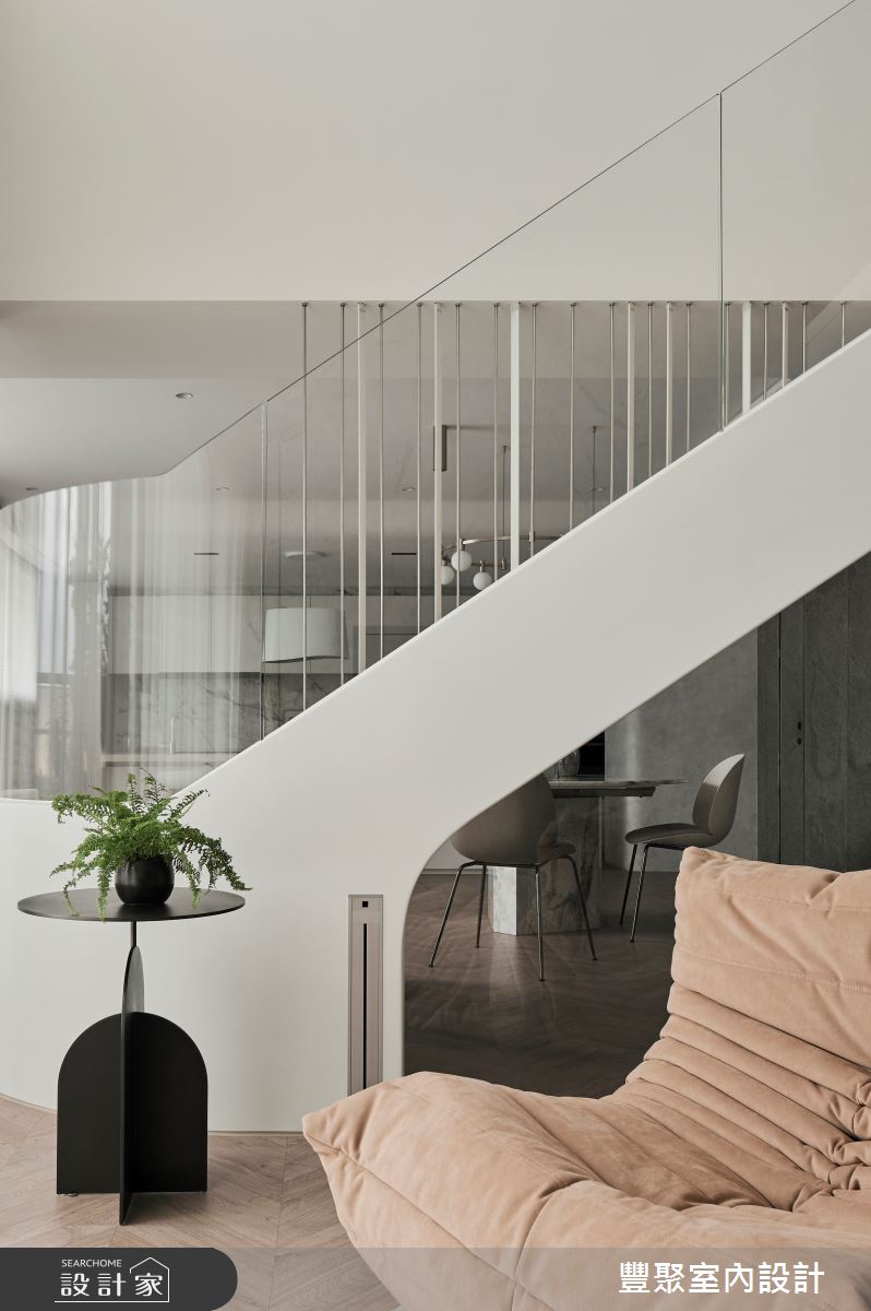 48坪中古屋(5~15年)＿現代風客廳樓梯案例圖片＿豐聚室內設計＿豐聚_55之9
