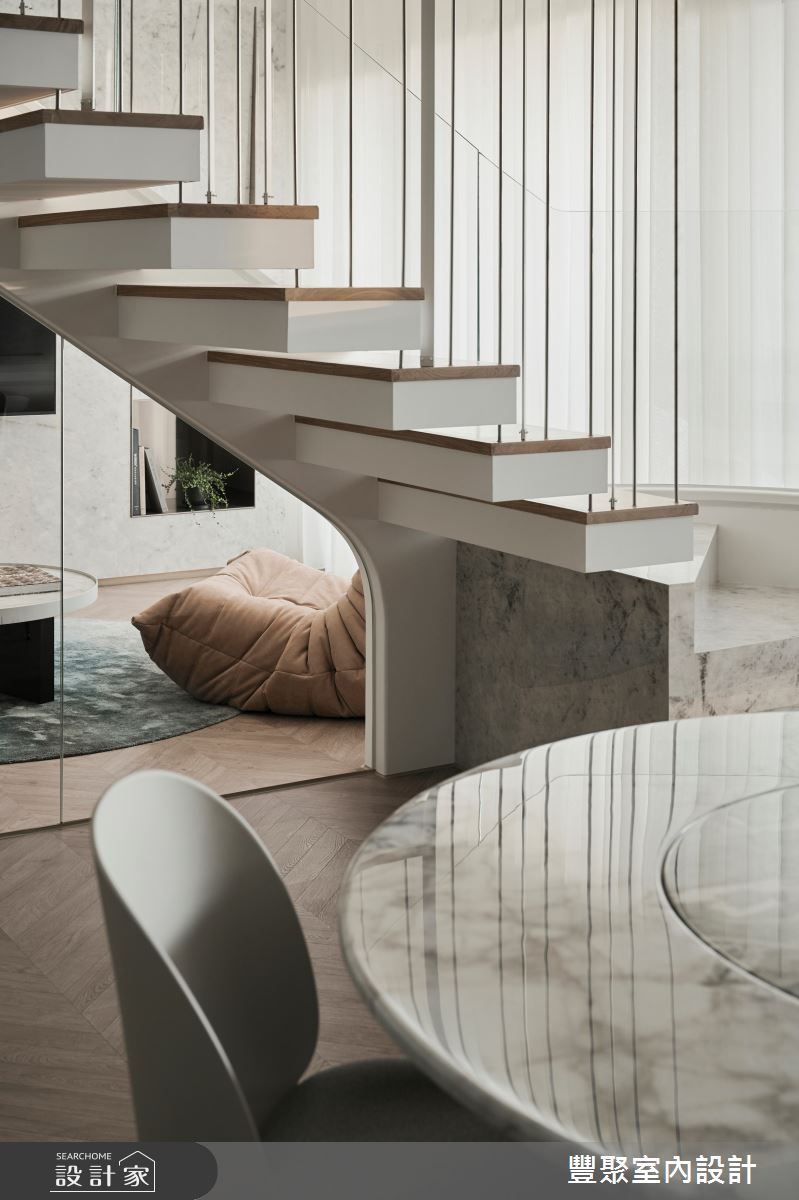 48坪中古屋(5~15年)＿現代風客廳餐廳樓梯案例圖片＿豐聚室內設計＿豐聚_55之25