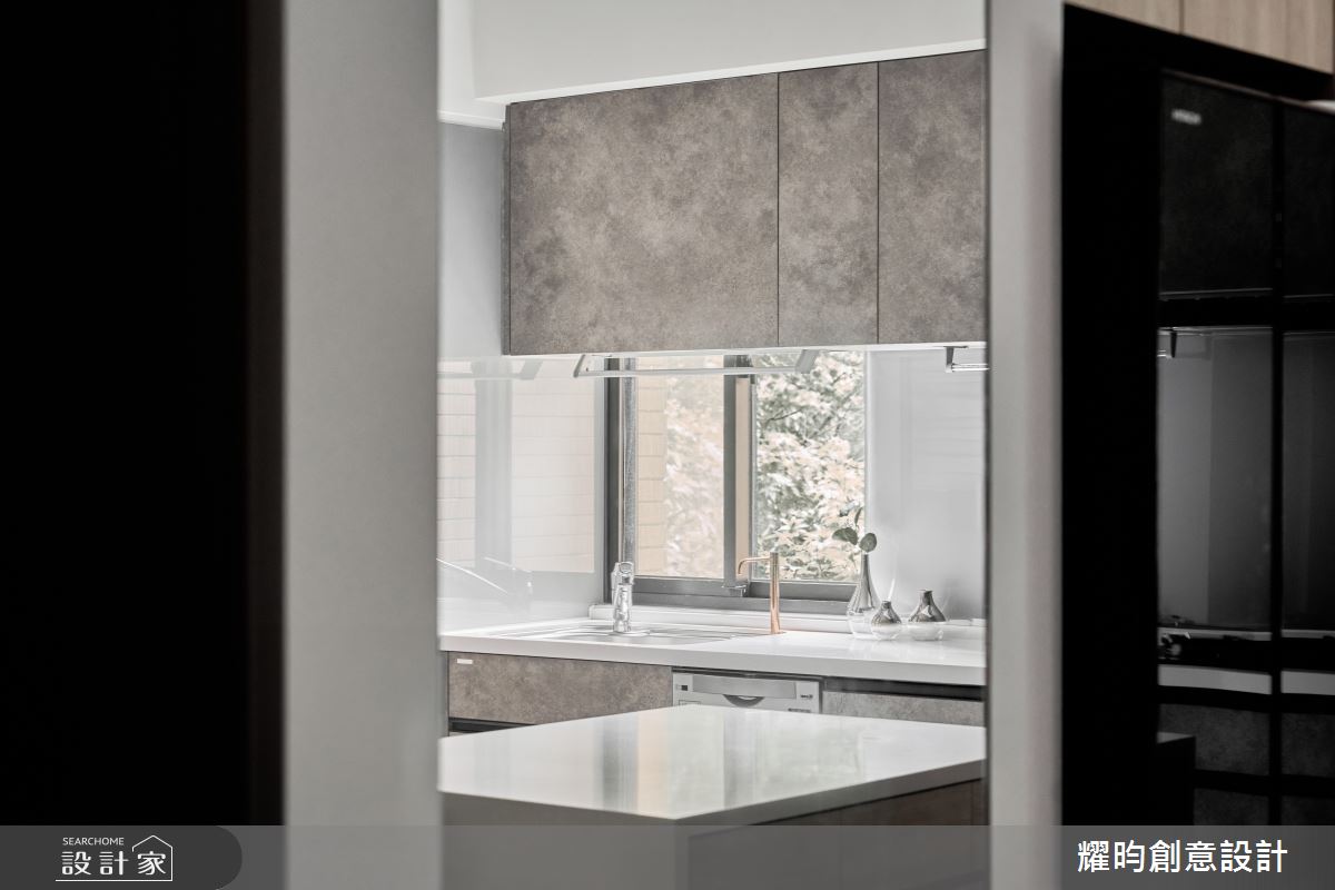 25坪中古屋(5~15年)＿北歐風廚房中島案例圖片＿耀昀創意設計＿耀昀_88之10