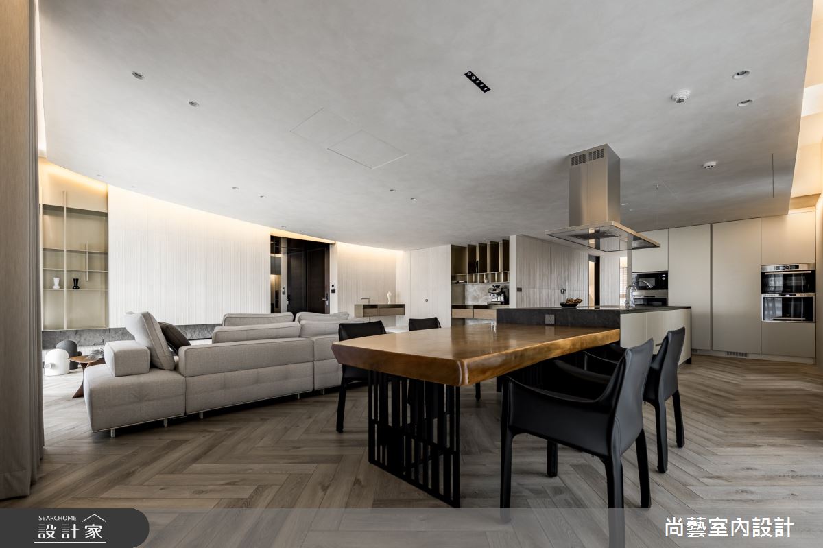 33坪毛胚屋＿休閒度假風客廳餐廳中島案例圖片＿尚藝室內設計＿尚藝_61鑫洋百景-弧景無界之18