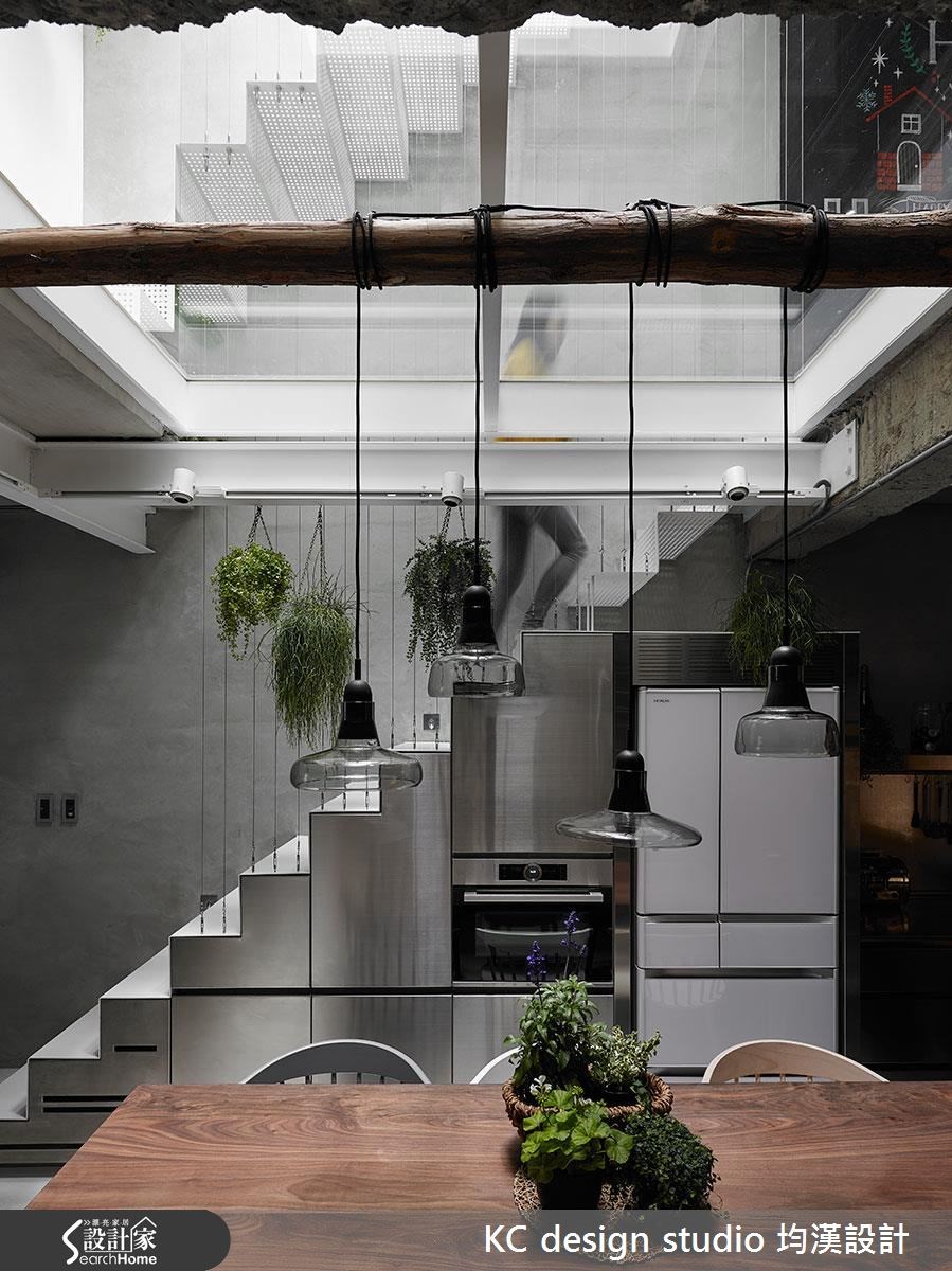 42坪老屋(16~30年)＿工業風餐廳樓梯案例圖片＿KC design studio 均漢設計＿KC_17士林王宅之10