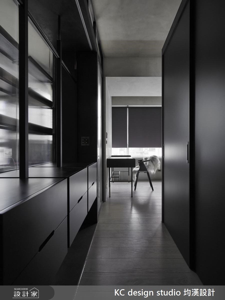 中古屋(5~15年)＿奢華風更衣間案例圖片＿KC design studio 均漢設計＿KC_23新店賴宅之9