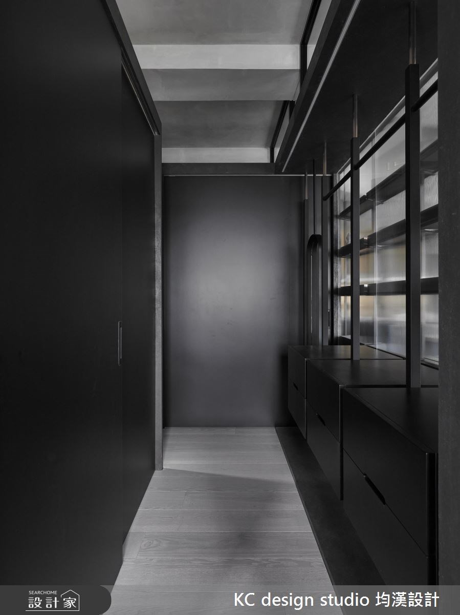 中古屋(5~15年)＿奢華風更衣間案例圖片＿KC design studio 均漢設計＿KC_23新店賴宅之10