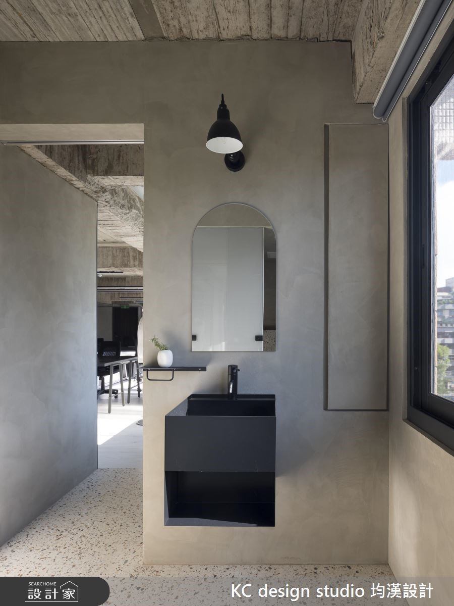 50坪老屋(16~30年)＿混搭風商業空間案例圖片＿KC design studio 均漢設計＿KC_29JJF辦公室之11