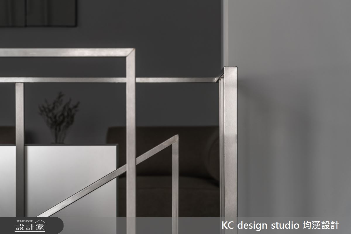 65坪中古屋(5~15年)＿現代風樓梯案例圖片＿KC design studio 均漢設計＿KC_55新店林宅之8