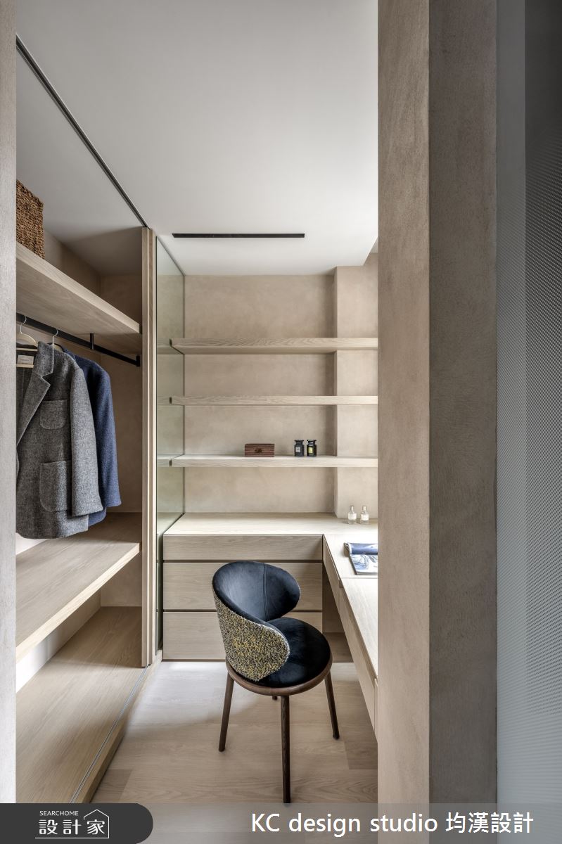 100坪新古屋(10年以下)＿現代風更衣間案例圖片＿KC design studio 均漢設計＿KC_65新竹呂宅之13