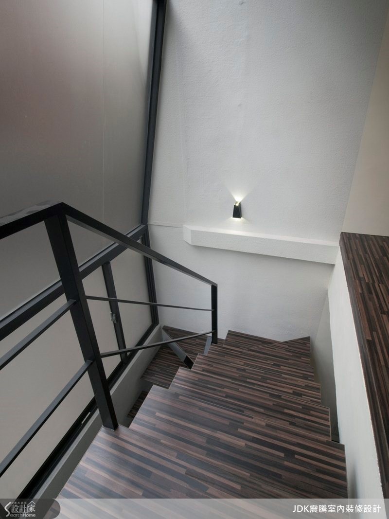 65坪中古屋(5~15年)＿現代風樓梯案例圖片＿震騰室內裝修設計工程有限公司＿震騰_05之4
