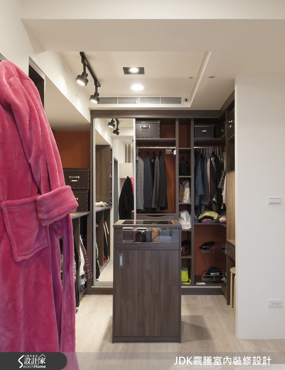 25坪新成屋(5年以下)＿北歐風更衣間案例圖片＿震騰室內裝修設計工程有限公司＿震騰_12之42
