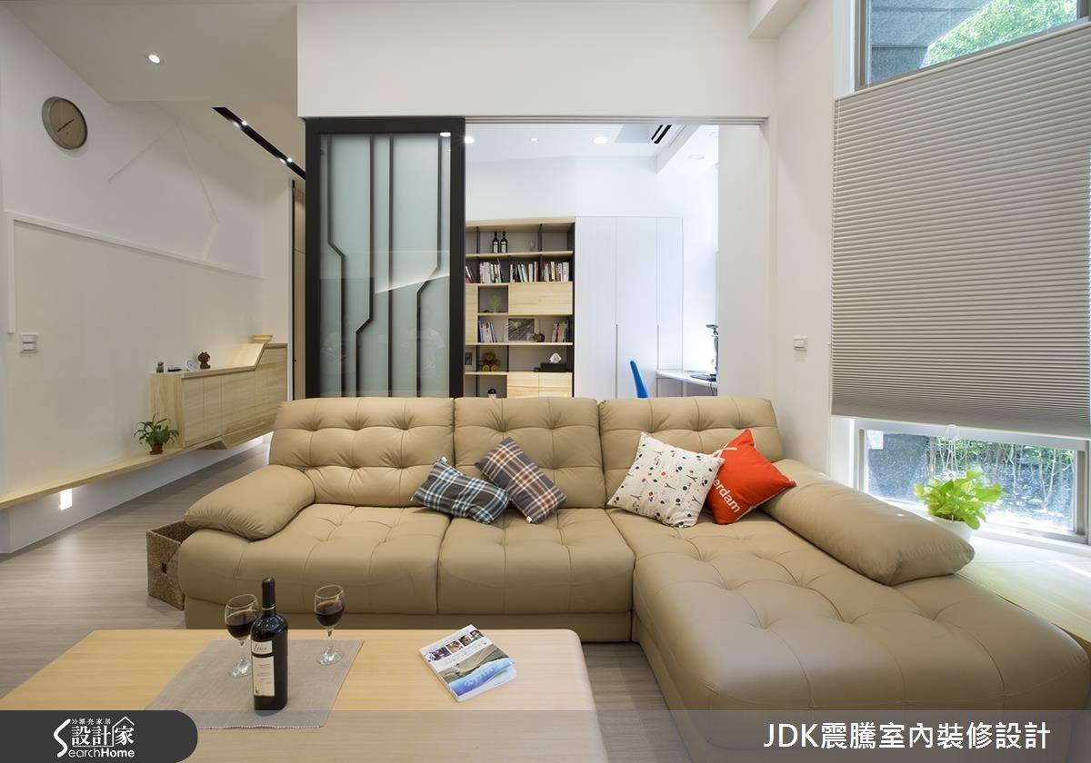 35坪中古屋(5~15年)＿現代風客廳案例圖片＿震騰室內裝修設計工程有限公司＿震騰_15之6