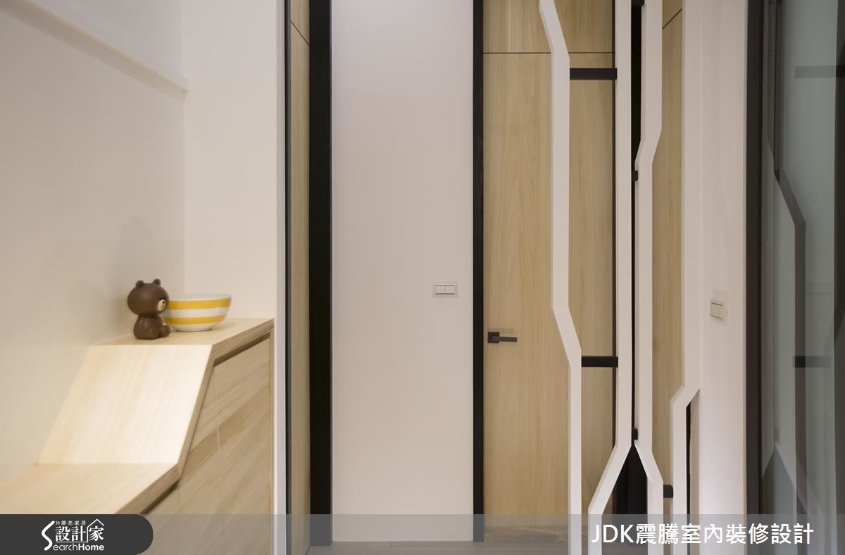 35坪中古屋(5~15年)＿現代風案例圖片＿震騰室內裝修設計工程有限公司＿震騰_15之35