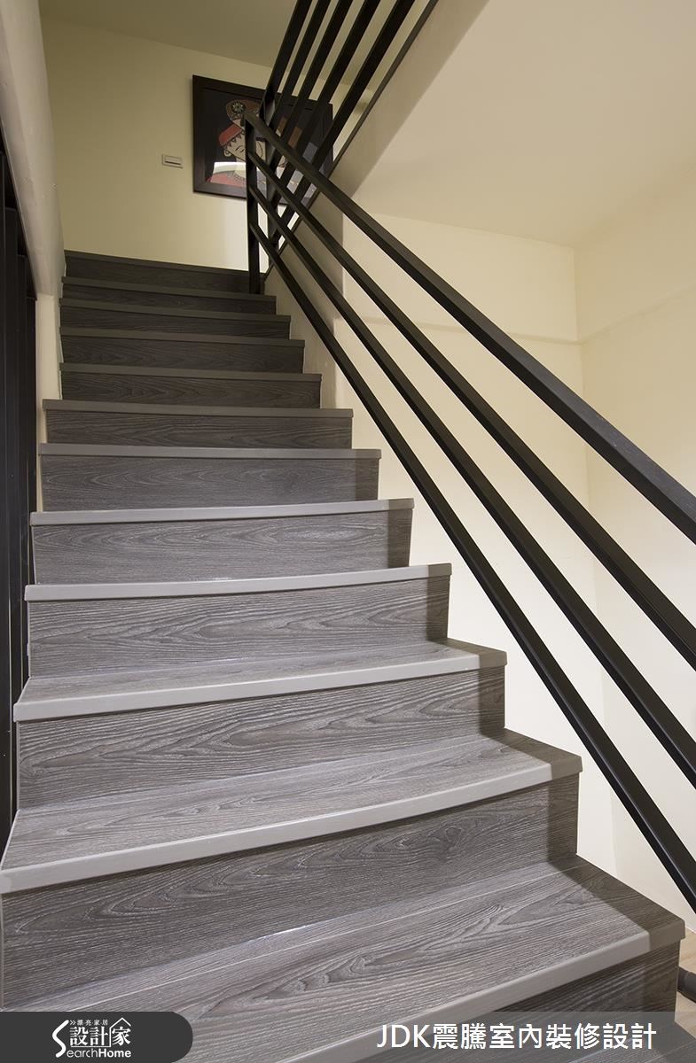 120坪老屋(16~30年)＿休閒風樓梯案例圖片＿震騰室內裝修設計工程有限公司＿震騰_17之52