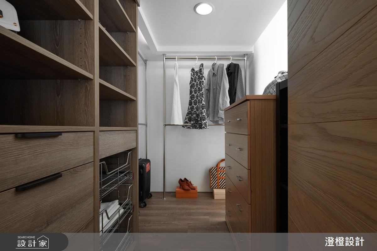 42坪新成屋(5年以下)＿混搭風更衣間案例圖片＿澄橙設計＿澄橙_29挑高奢華趣味親子宅之15