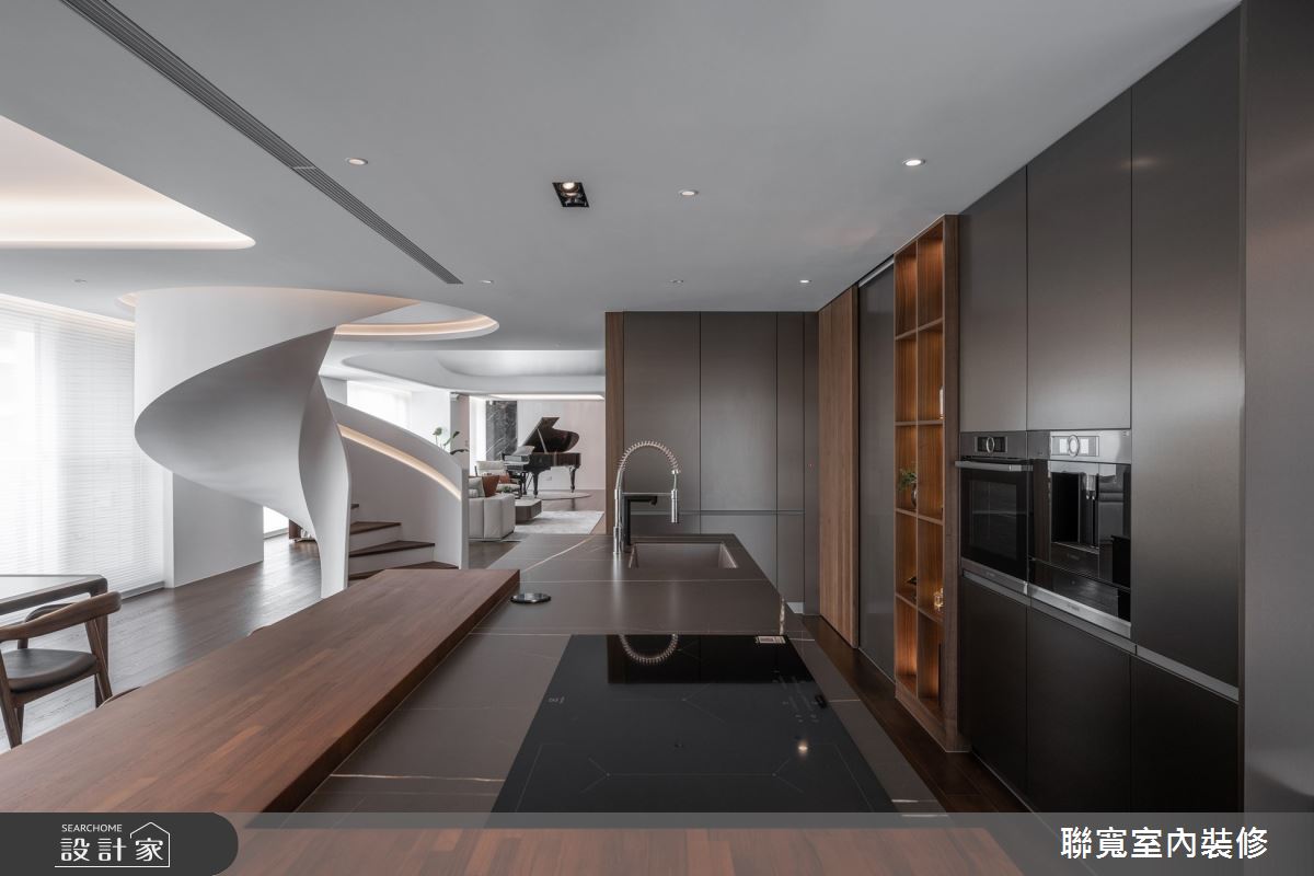 130坪新成屋(5年以下)＿現代風廚房樓梯中島案例圖片＿聯寬室內裝修有限公司＿聯寬_29之18