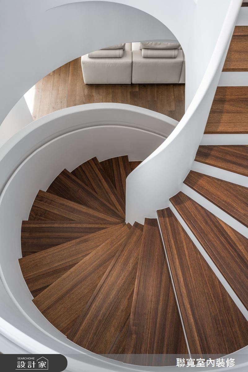 130坪新成屋(5年以下)＿現代風樓梯案例圖片＿聯寬室內裝修有限公司＿聯寬_29之36