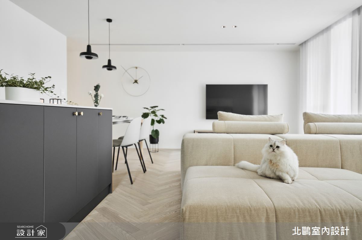 30坪新成屋(5年以下)＿北歐風客廳餐廳中島案例圖片＿北鷗室內設計＿北鷗_62MQ House之15
