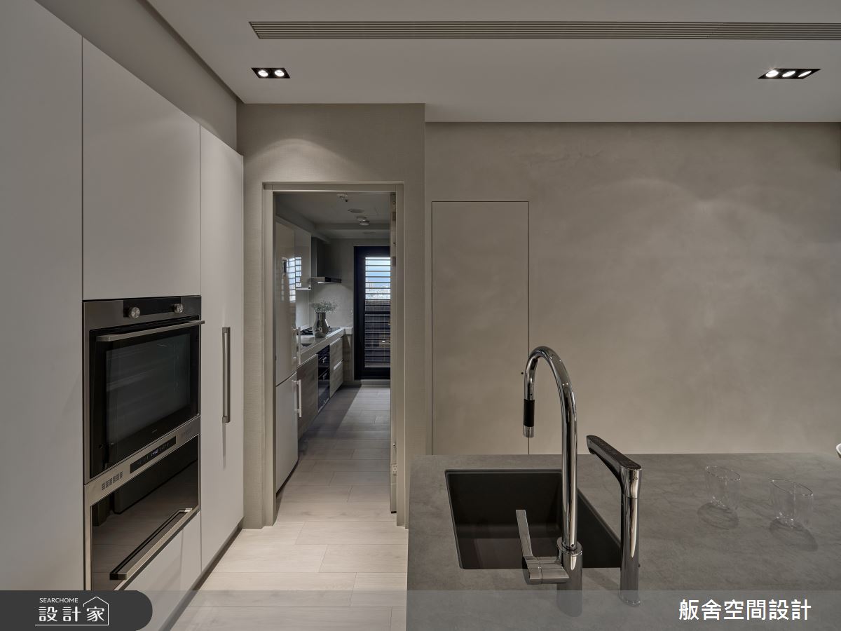 18坪預售屋＿現代風廚房中島案例圖片＿舨舍空間設計有限公司＿舨舍_76之3