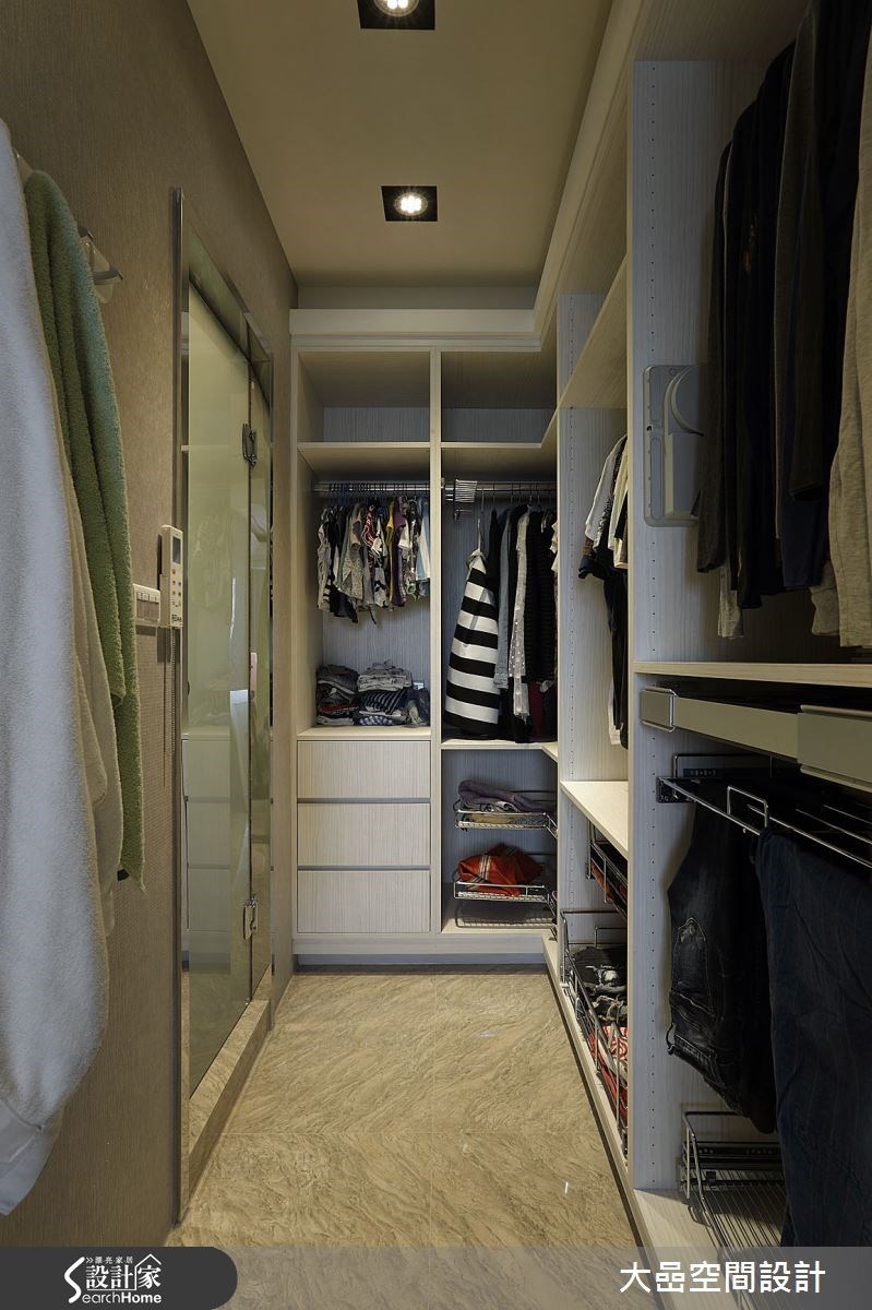 31坪中古屋(5~15年)＿奢華風更衣間案例圖片＿大嵒空間設計＿大嵒_01之27