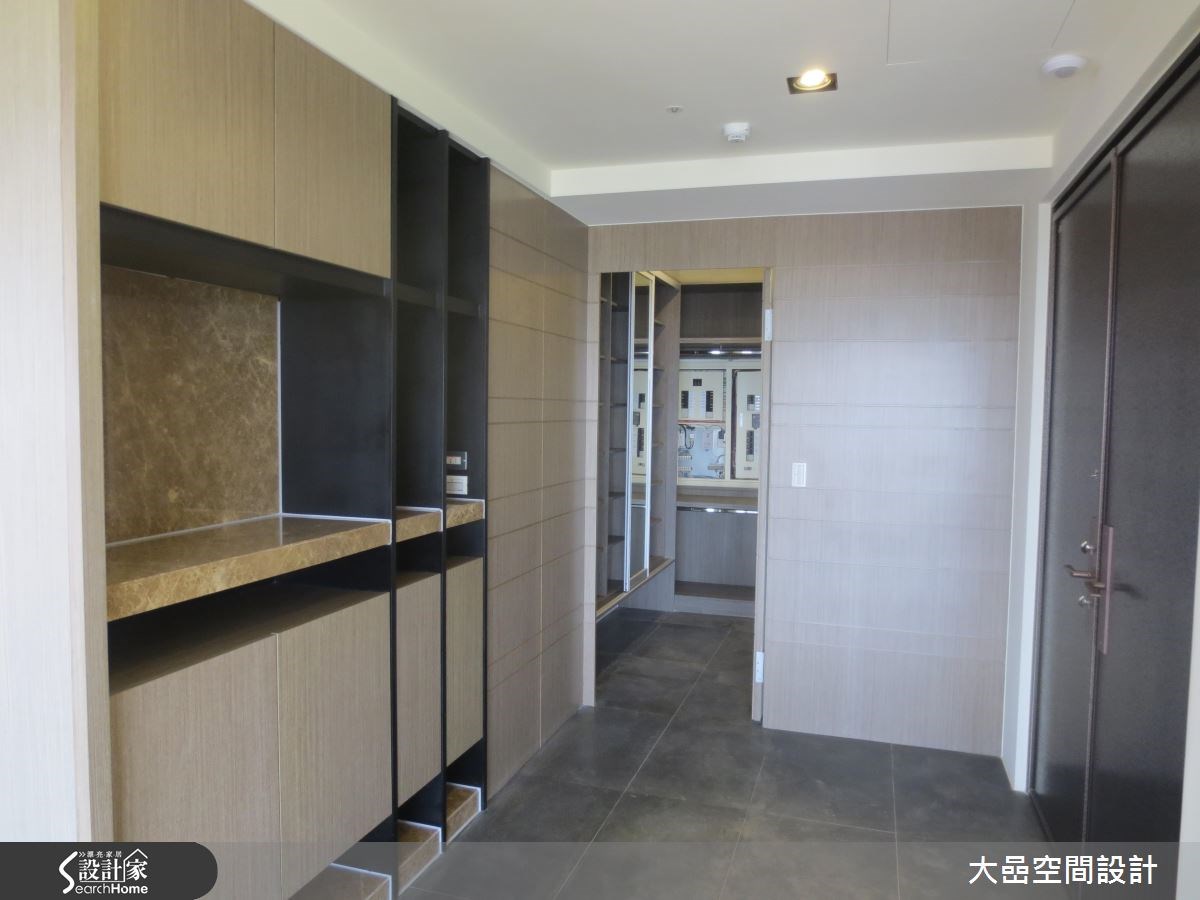 42坪新成屋(5年以下)＿現代風玄關案例圖片＿大嵒空間設計＿大嵒_11之1