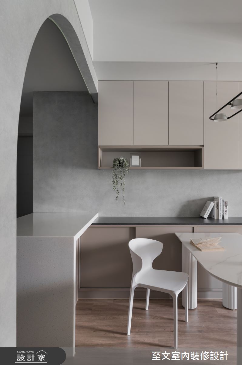 24坪新成屋(5年以下)＿簡約風餐廳中島案例圖片＿至文室內裝修設計＿至文_柔弧語彙之5