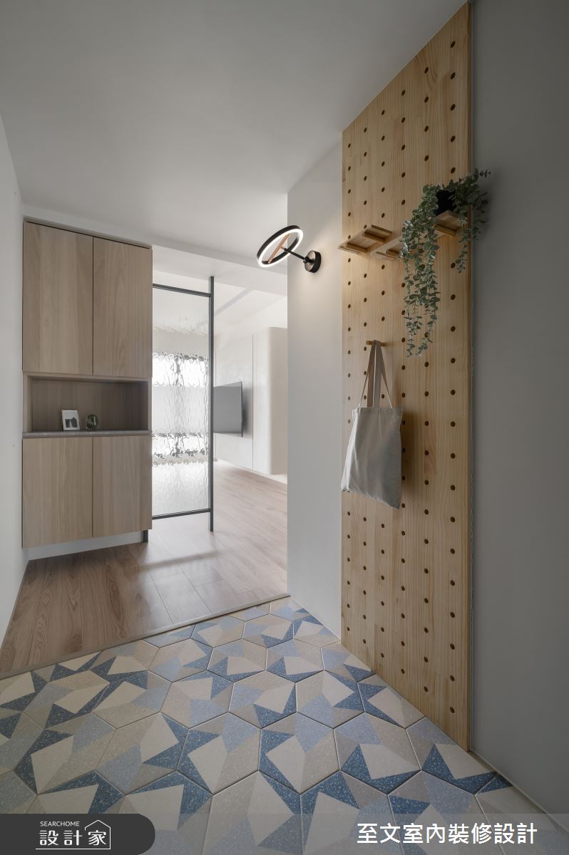 44坪新成屋(5年以下)＿北歐風玄關案例圖片＿至文室內裝修設計＿至文_映落日光之2