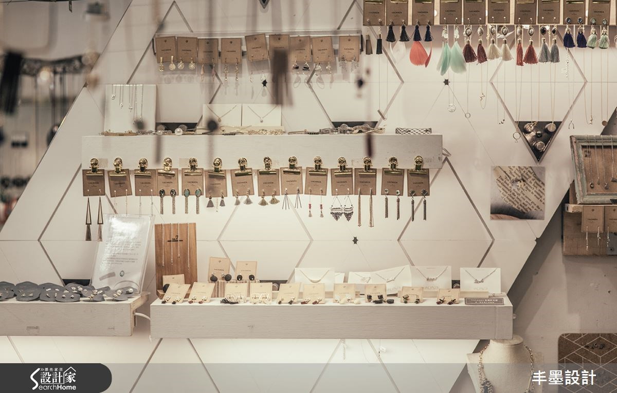 12坪老屋(16~30年)＿休閒風商業空間案例圖片＿丰墨設計＿丰墨_02Vacanza Accessory 敦南店之17