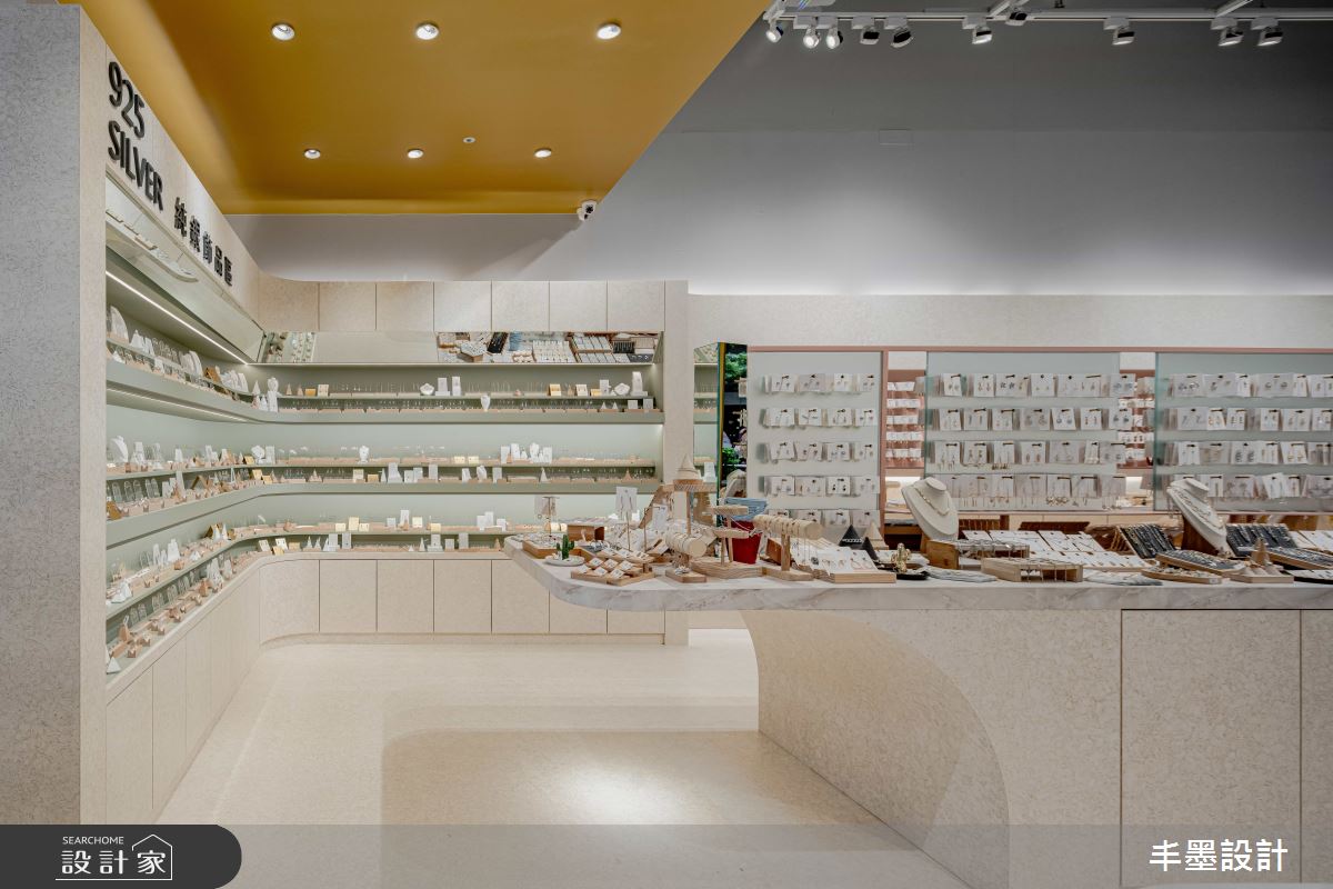 36坪老屋(16~30年)＿簡約風商業空間案例圖片＿丰墨設計＿丰墨_23KOREANA ACCESSORY 威秀門市之18