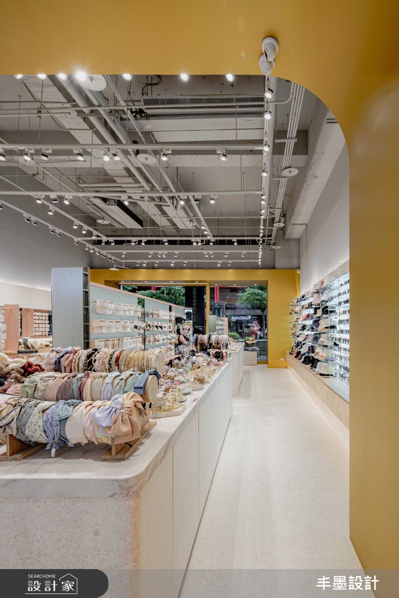 36坪老屋(16~30年)＿簡約風商業空間案例圖片＿丰墨設計＿丰墨_23KOREANA ACCESSORY 威秀門市之19