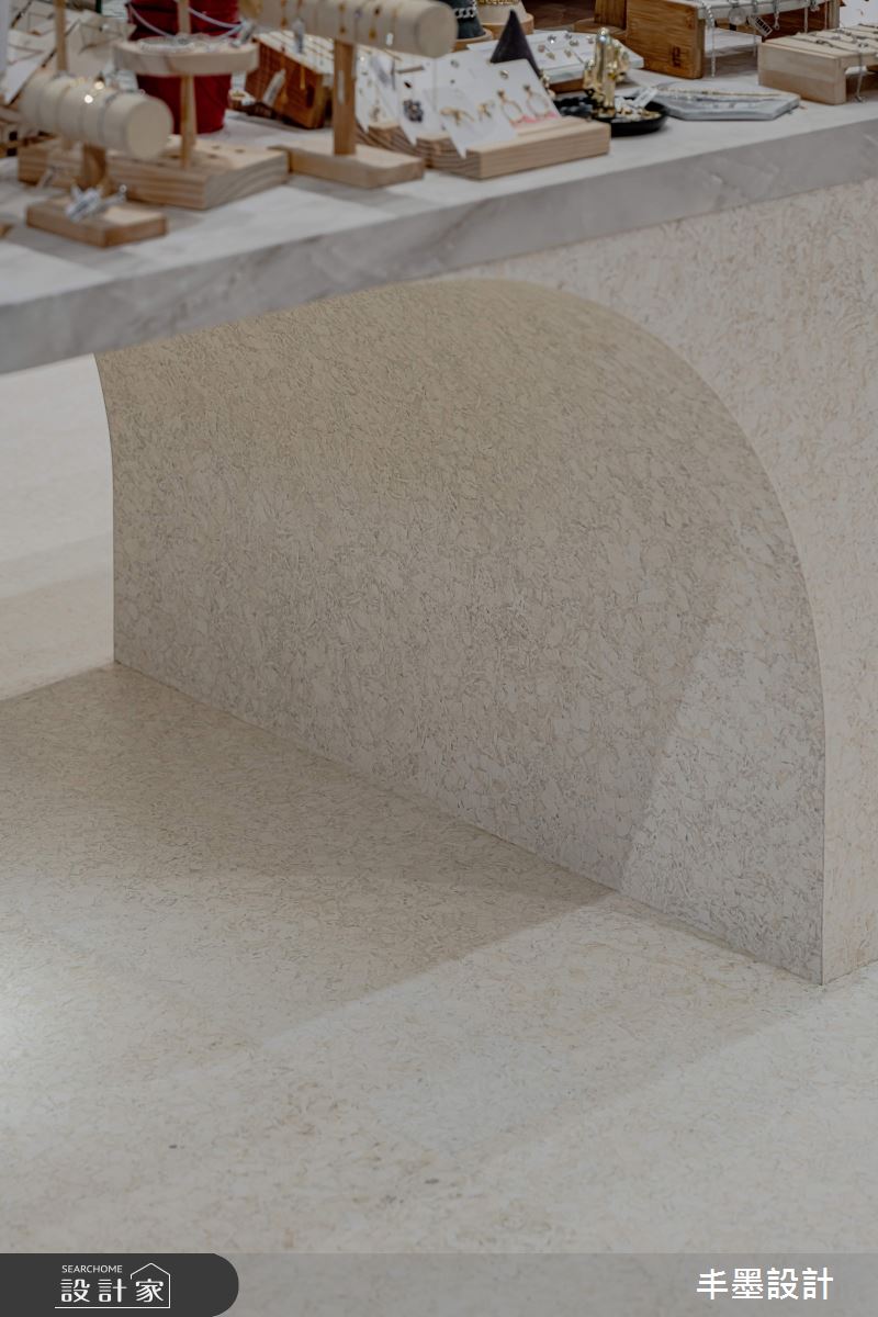 36坪老屋(16~30年)＿簡約風商業空間案例圖片＿丰墨設計＿丰墨_23KOREANA ACCESSORY 威秀門市之33