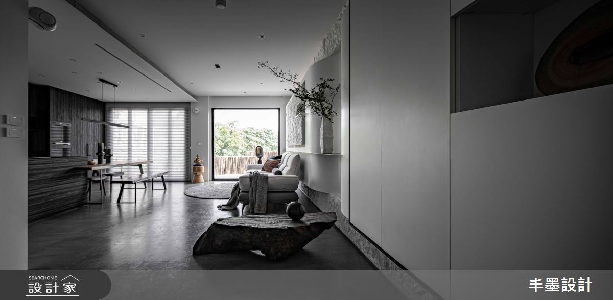 49坪新成屋(5年以下)＿現代風客廳餐廳廚房中島案例圖片＿丰墨設計＿丰墨_24T House之1