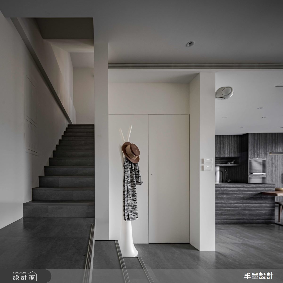 49坪新成屋(5年以下)＿現代風客廳樓梯案例圖片＿丰墨設計＿丰墨_24T House之3