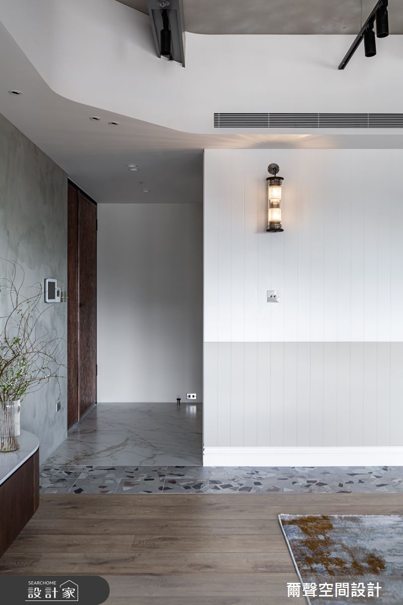 35坪新成屋(5年以下)＿混搭風玄關案例圖片＿爾聲空間設計＿爾聲_Sense of Permanence 胡桃鉗 - 公主保護令之2