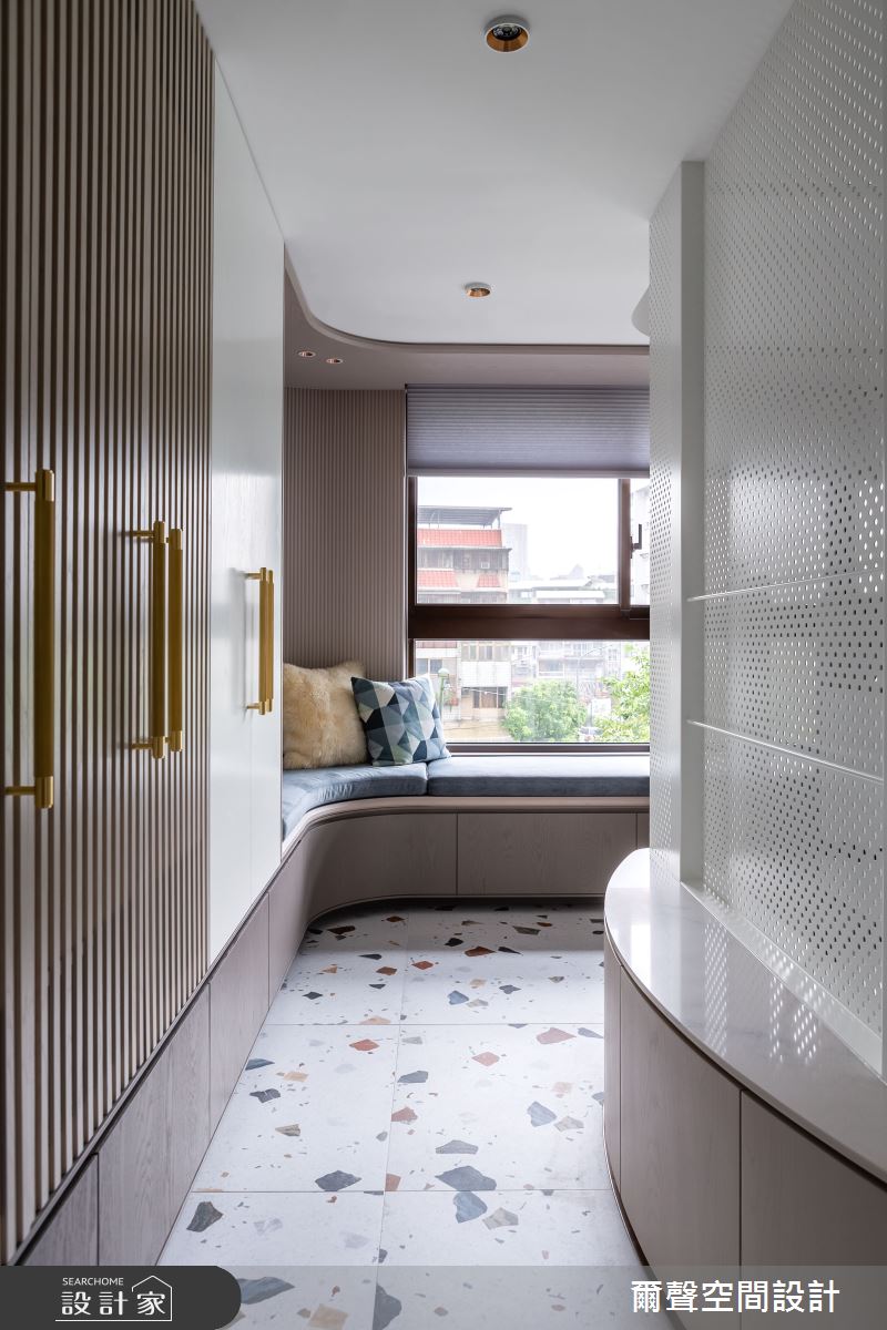40坪新成屋(5年以下)＿混搭風玄關臥榻案例圖片＿爾聲空間設計＿爾聲_Rink a Blink 庭樹泊舟之3