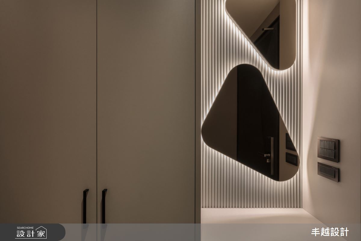 13坪新成屋(5年以下)＿現代風玄關案例圖片＿丰越設計＿丰越_89之2443