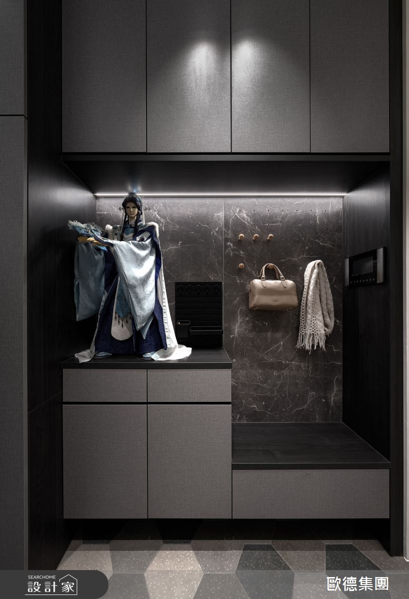 27坪新成屋(5年以下)＿現代簡約風玄關案例圖片＿台灣歐德傢俱股份有限公司＿歐德_204之2