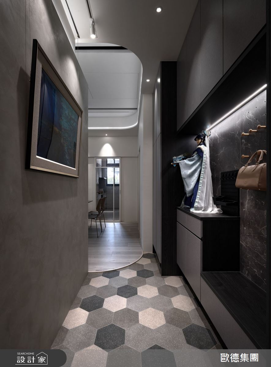 27坪新成屋(5年以下)＿現代簡約風玄關案例圖片＿台灣歐德傢俱股份有限公司＿歐德_204之1