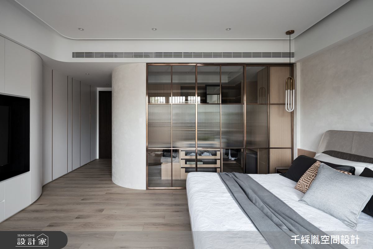 70坪新成屋(5年以下)＿現代風臥室更衣間案例圖片＿千綵胤空間設計ＸDec1/2 DECO 全屋設計團隊＿千綵胤_33之16