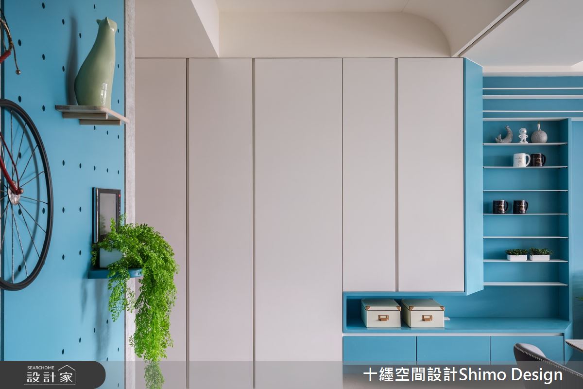 39坪新成屋(5年以下)＿混搭風玄關案例圖片＿十纆室內裝修設計有限公司＿十纆_藍與灰的日常散步之3