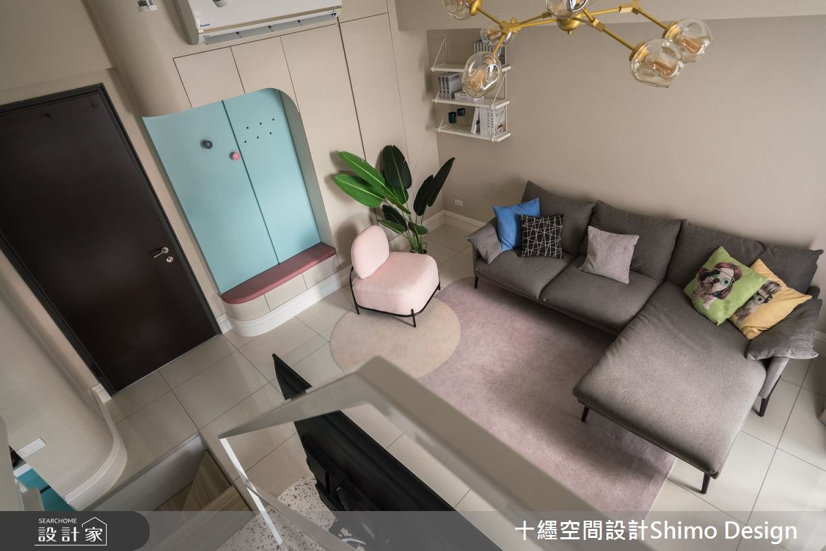 28坪新成屋(5年以下)＿混搭風玄關客廳案例圖片＿十纆室內裝修設計有限公司＿十纆_旅行的記憶之10