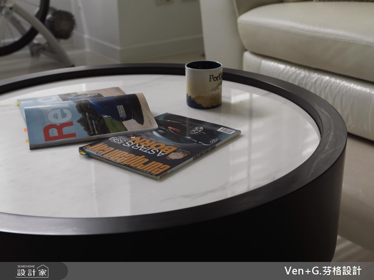 30坪新成屋(5年以下)＿現代風客廳案例圖片＿芬格空間設計事務所＿芬格設計15.山光中的水影 台北30坪現代風之3