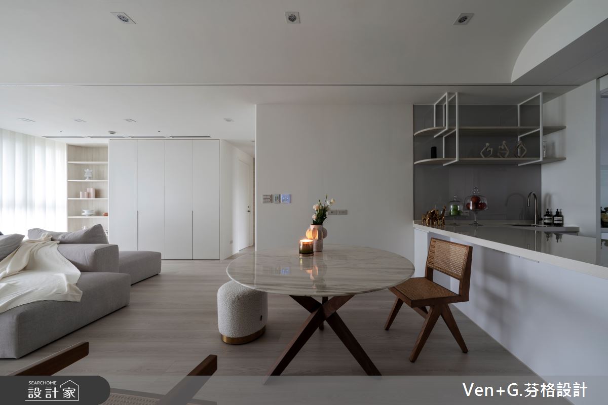 36坪預售屋＿簡約風客廳餐廳廚房中島案例圖片＿芬格空間設計事務所＿芬格設計38.寂靜 遠雄百富 36坪簡約風之3