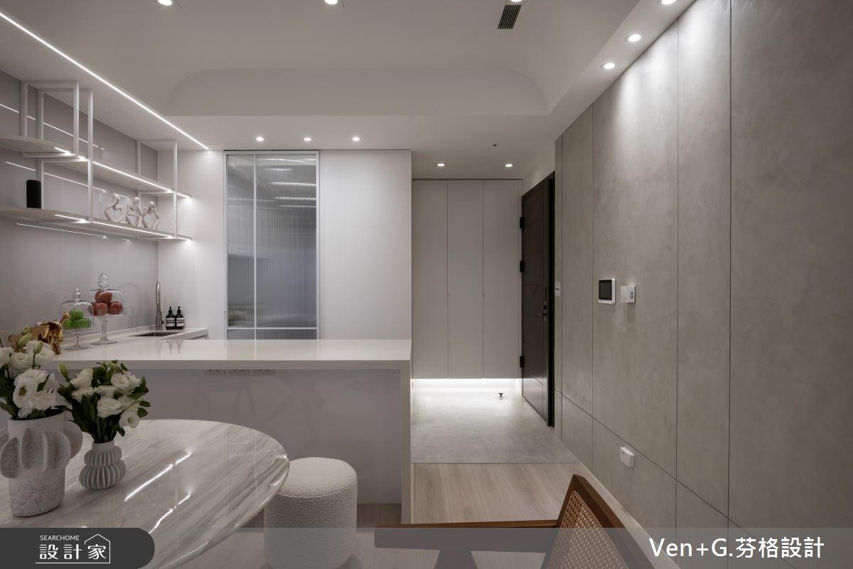 36坪預售屋＿簡約風玄關餐廳廚房中島案例圖片＿芬格空間設計事務所＿芬格設計38.寂靜 遠雄百富 36坪簡約風之12