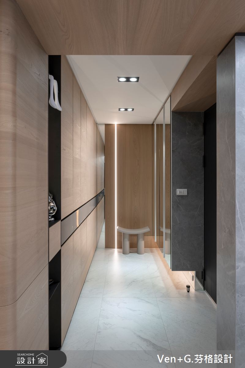 60坪老屋(31~40年)＿現代風玄關走廊案例圖片＿芬格空間設計事務所＿芬格設計41.台北老屋翻新60坪現代風之11