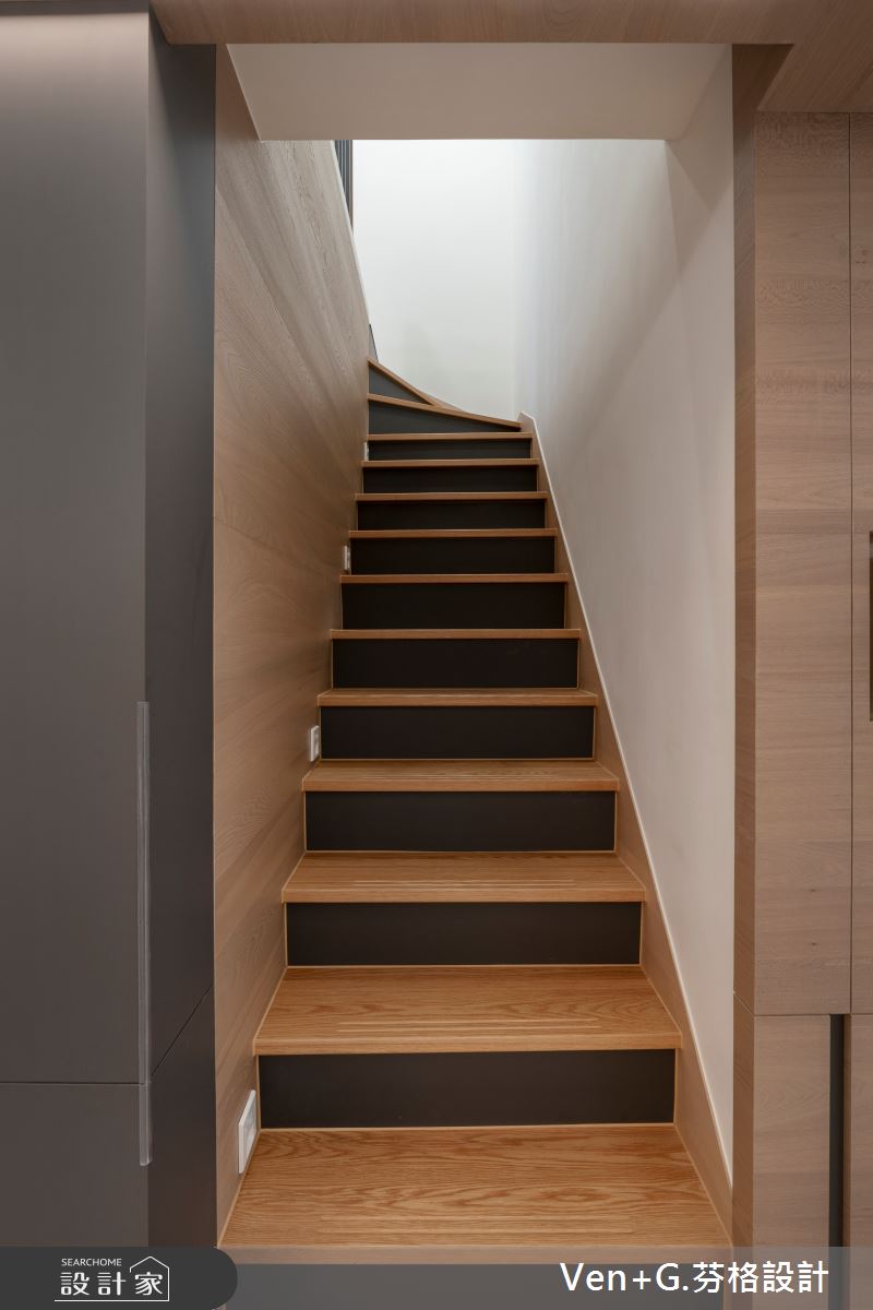60坪老屋(31~40年)＿現代風樓梯案例圖片＿芬格空間設計事務所＿芬格設計41.台北老屋翻新60坪現代風之10