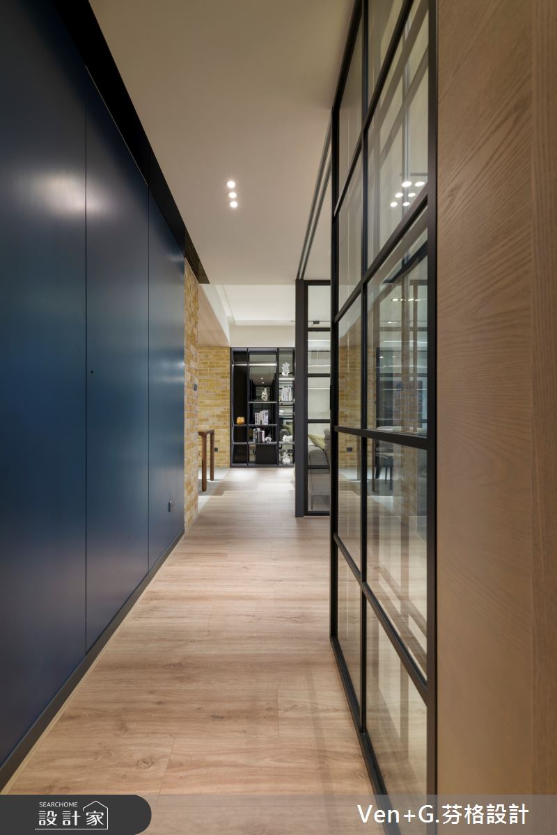 37坪老屋(41~50年)＿工業風走廊案例圖片＿芬格空間設計事務所＿芬格設計44.台北37坪工業風之11
