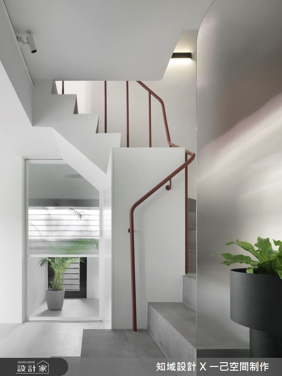 30坪中古屋(5~15年)＿北歐風樓梯案例圖片＿知域設計 X 一己空間制作＿知域_Dusty Rose之9