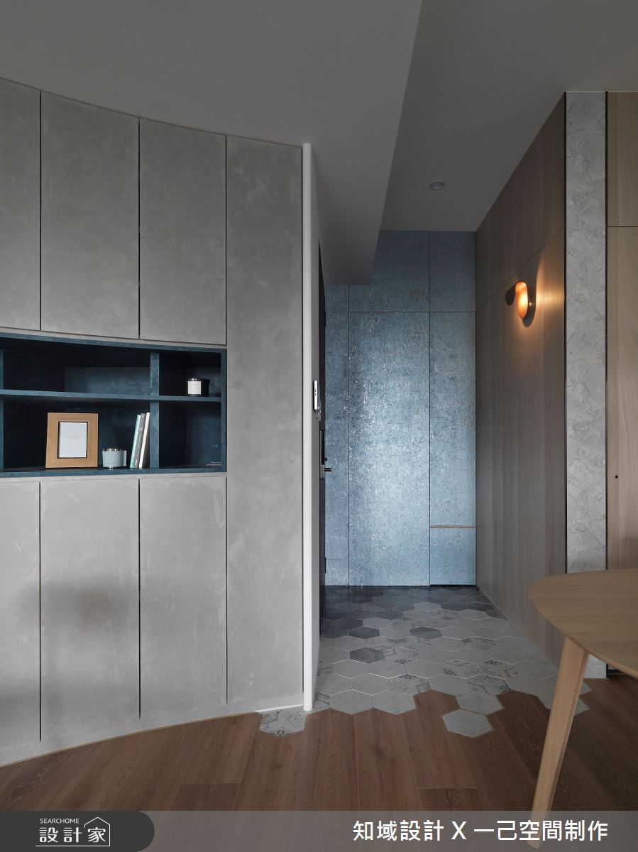 30坪新成屋(5年以下)＿混搭風玄關案例圖片＿知域設計 X 一己空間制作＿知域_In Between之1