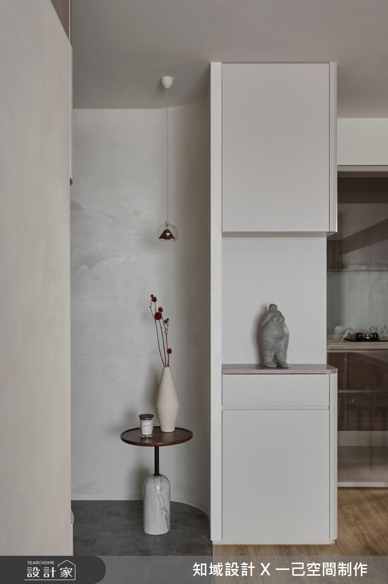 22坪新成屋(5年以下)＿混搭風玄關案例圖片＿知域設計 X 一己空間制作＿知域_秋坵之3