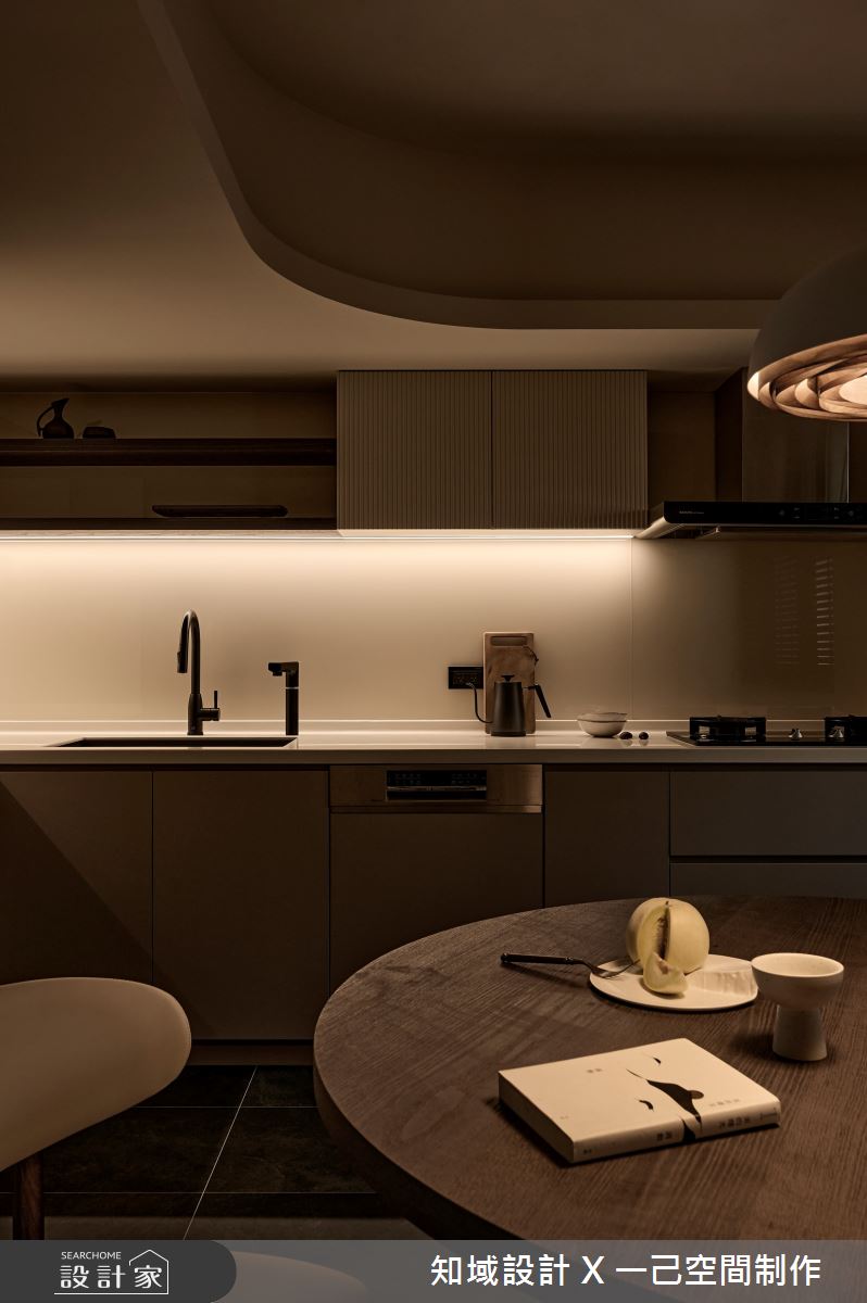 25坪老屋(16~30年)＿微仛寂混現代風餐廳廚房案例圖片＿知域設計 X 一己空間制作＿一己_曙暮之13