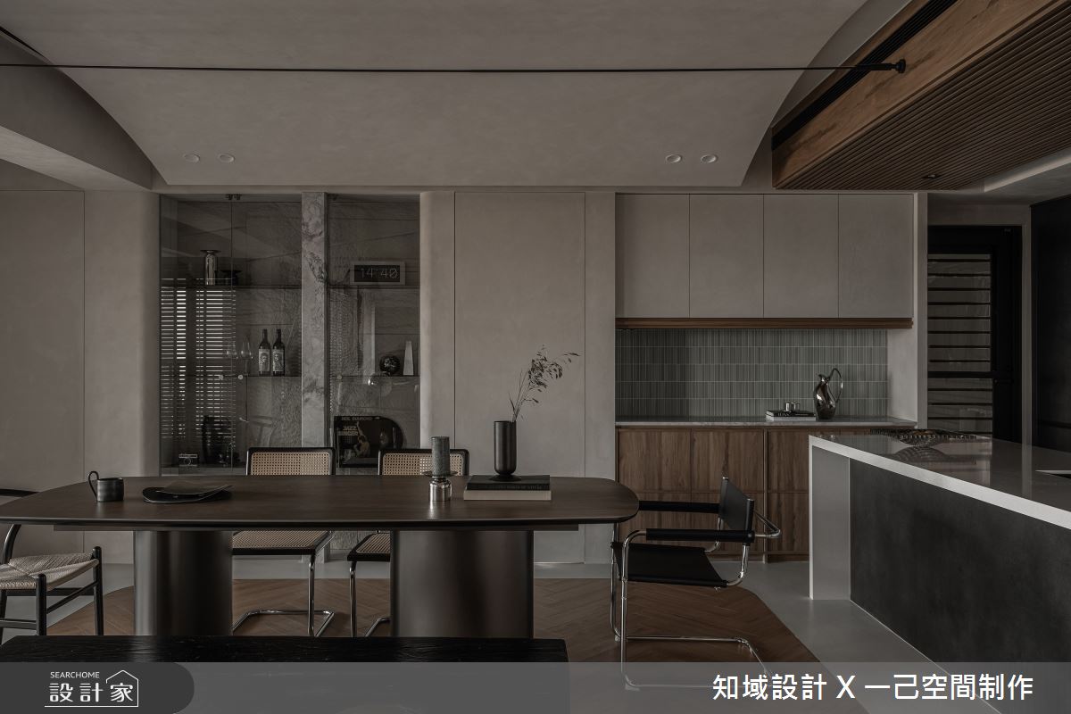 35坪毛胚屋＿侘寂風餐廳廚房中島案例圖片＿知域設計 X 一己空間制作＿一己_澄晤之15